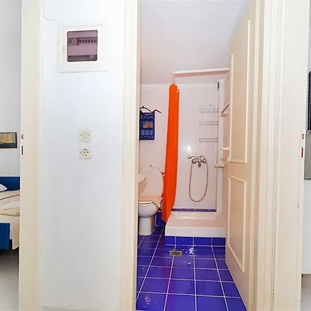 Feni Traditional House Loutra 2 Bedrooms 6 Guests * 아기아 파라스케비