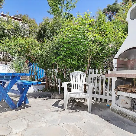 Feni Traditional House Loutra 2 Bedrooms 6 Guests * 아기아 파라스케비