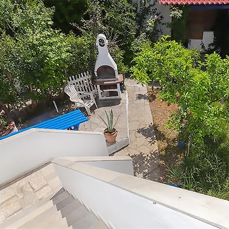 Feni Traditional House Loutra 2 Bedrooms 6 Guests 펜션