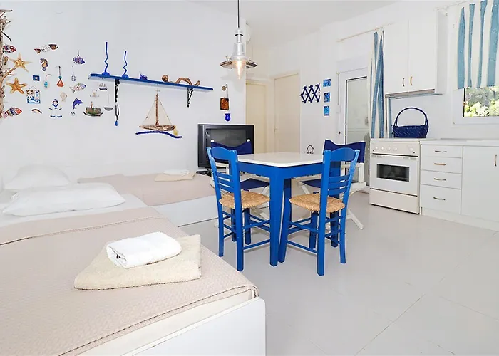 Feni Traditional House Loutra 2 Bedrooms 6 Guests Tatil Evi Aya Paraskevi