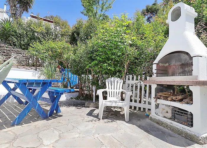 Feni Traditional House Loutra 2 Bedrooms 6 Guests * Aya Paraskevi