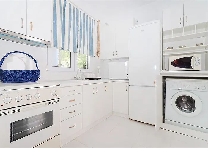 Tatil Evi Feni Traditional House Loutra 2 Bedrooms 6 Guests Aya Paraskevi